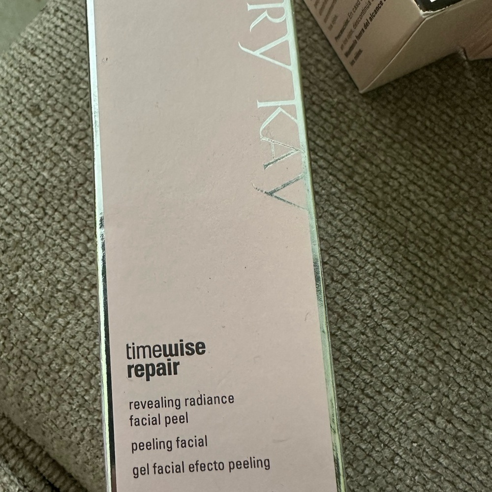Time wise facial peel Mark Kay